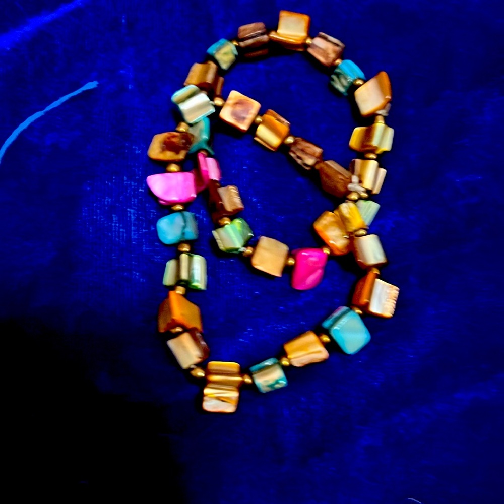 Pearl multi color Babylon coupled bracelet. Fairly used.